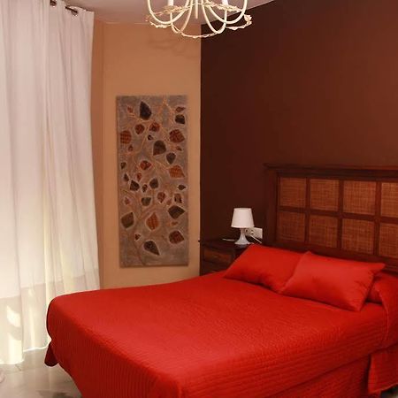 Hostal Tilos Malaga Exterior photo