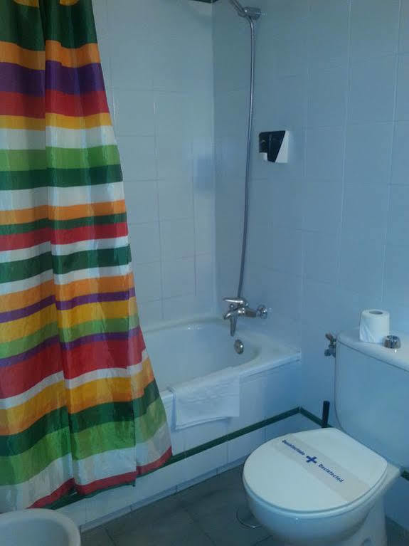 Hostal Tilos Malaga Exterior photo