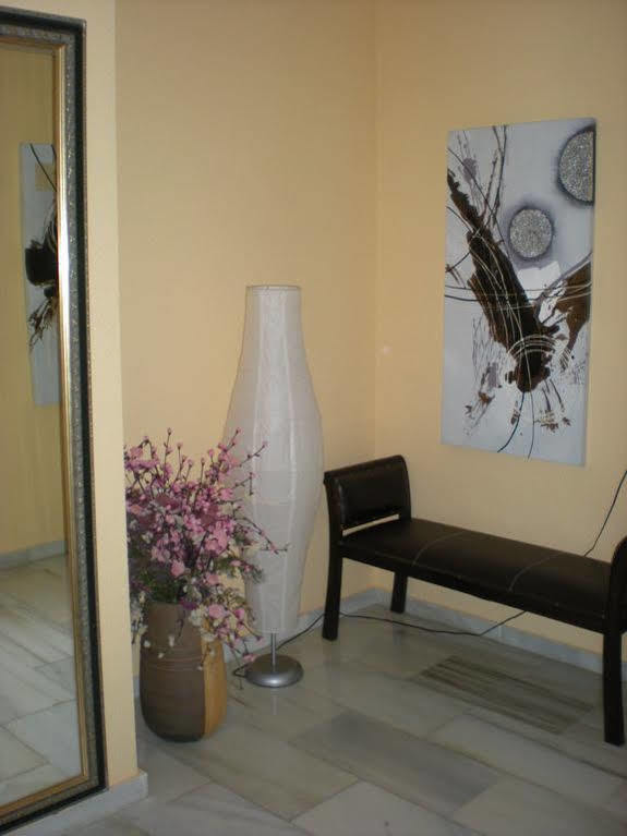 Hostal Tilos Malaga Exterior photo